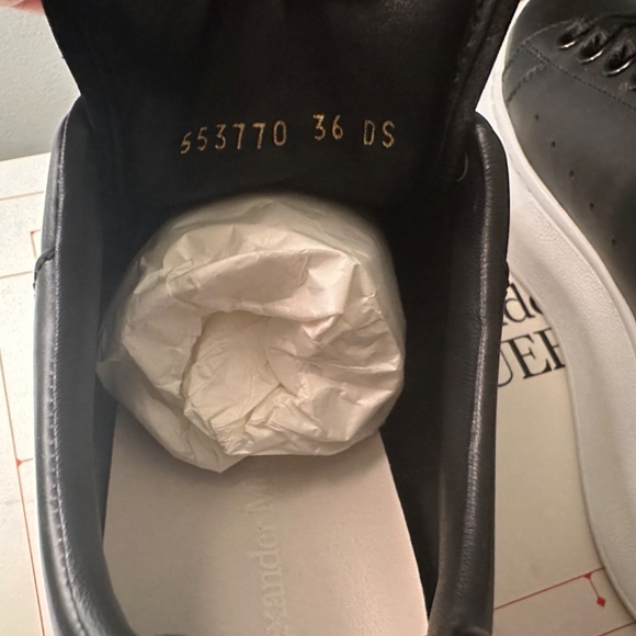 Alexander McQueen Oversized Sneakers - Picture 3 of 10